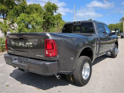 2025 RAM 3500 Laramie Crew Cab 4x4 8' Box