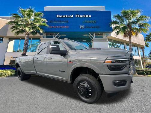 2026 RAM 3500 Limited Crew Cab 4x4 8' Box