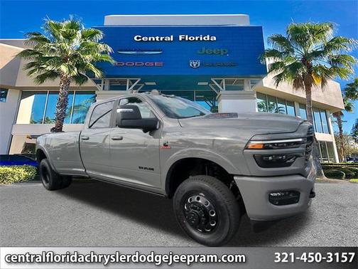 2026 RAM 3500 Limited Crew Cab 4x4 8' Box