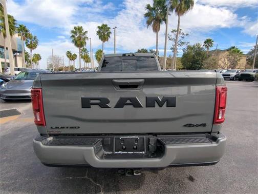 2026 RAM 3500 Limited Crew Cab 4x4 8' Box
