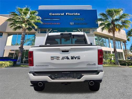 2025 RAM 1500 ST