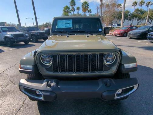 2026 Jeep Gladiator Sahara 4x4
