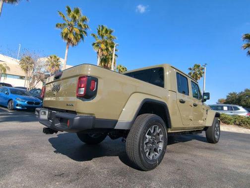 2026 Jeep Gladiator Sahara 4x4