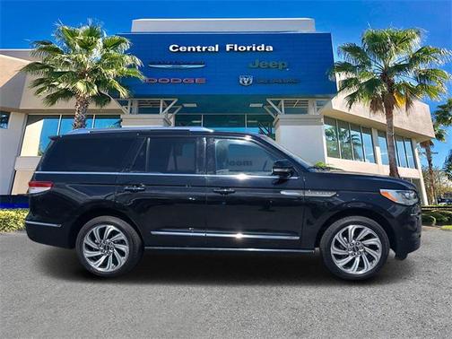 2023 Lincoln Navigator Reserve