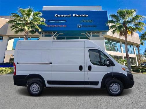 2025 RAM ProMaster 2500 Tradesman