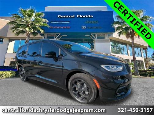 2024 Chrysler Pacifica Hybrid Premium S Appearance Pkg