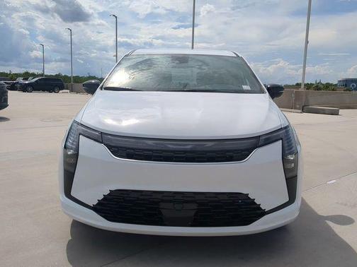 White 2027 Chrysler Pacifica L