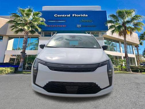 White 2027 Chrysler Pacifica L