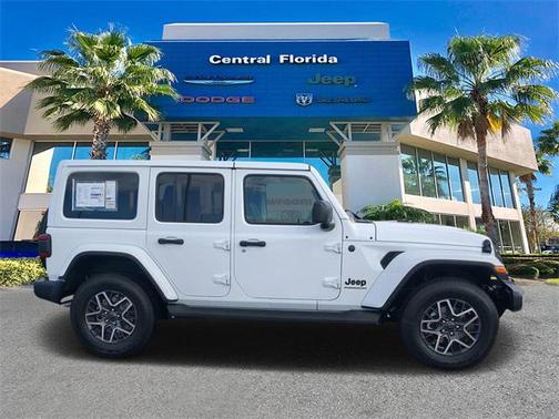 2025 Jeep Wrangler 4-Door Sahara 4x4