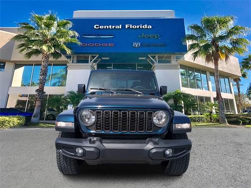 2025 Jeep Gladiator Nighthawk