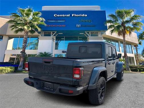 2025 Jeep Gladiator Nighthawk