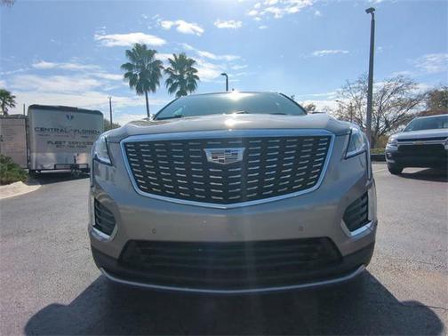 2022 Cadillac XT5 Premium Luxury