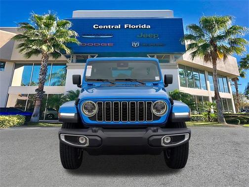 2025 Jeep Wrangler 4-Door Sahara 4x4