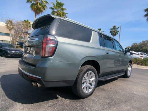 2023 Chevrolet Suburban Premier