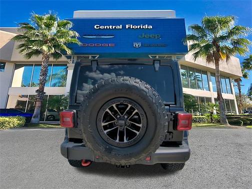 2025 Jeep Wrangler Rubicon