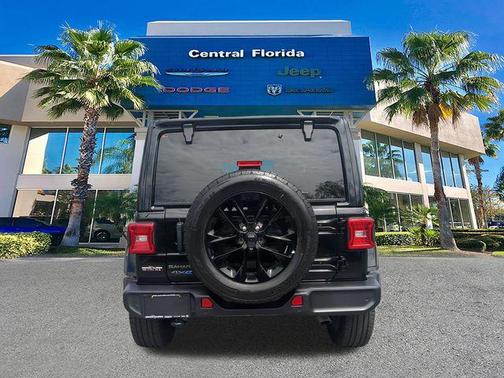 2025 Jeep Wrangler 4xe Sahara