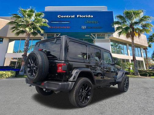 2025 Jeep Wrangler 4xe Sahara