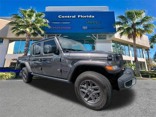 2024 Jeep Gladiator Sport S