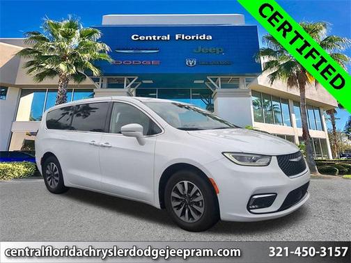 2022 Chrysler Pacifica Hybrid Touring L