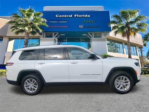 2023 Jeep Grand Cherokee L Laredo