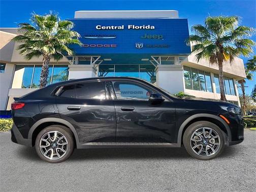 2025 BMW X2 xDrive28i
