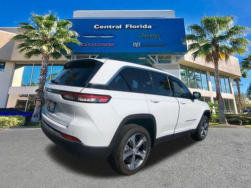 2023 Jeep Grand Cherokee 4xe Base