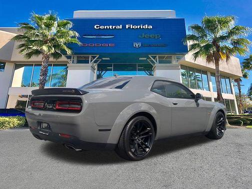 Destroyer Gray Clearcoat 2023 Dodge Challenger R/T Scat Pack Widebody