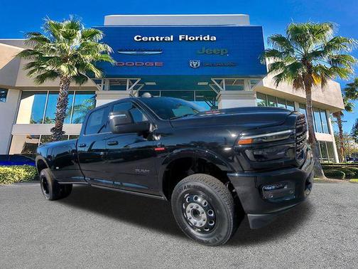 2026 RAM 3500 Limited Crew Cab 4x4 8' Box