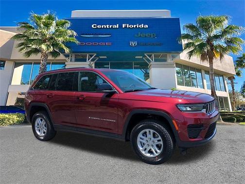 2025 Jeep Grand Cherokee Laredo
