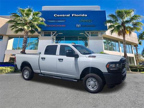 2024 RAM 2500 Tradesman Crew Cab 4x4 6'4' Box