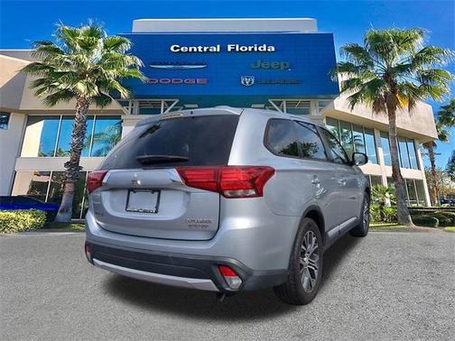 2016 Mitsubishi Outlander ES