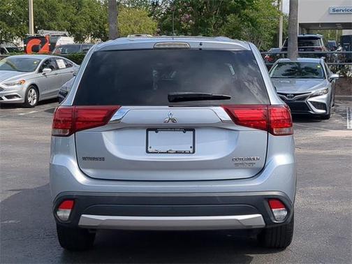 2016 Mitsubishi Outlander ES