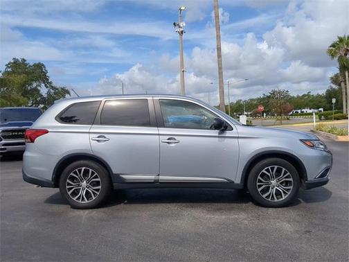 2016 Mitsubishi Outlander ES