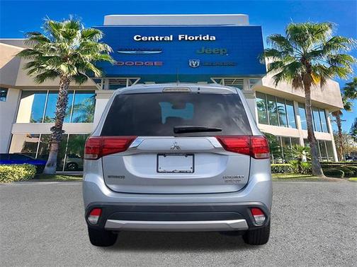 2016 Mitsubishi Outlander ES