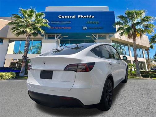2023 Tesla Model Y Long Range Dual Motor All-Wheel Drive