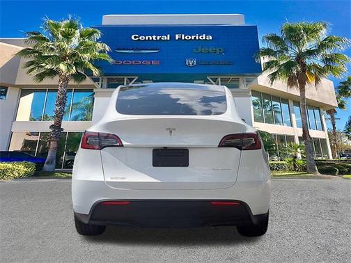 2023 Tesla Model Y Long Range Dual Motor All-Wheel Drive