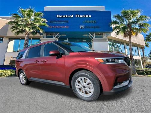 2024 Kia Carnival LX