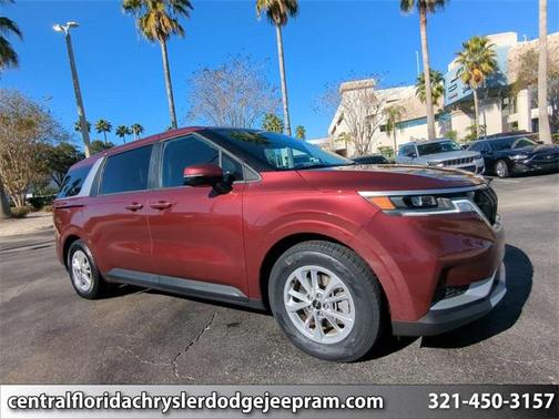 2024 Kia Carnival LX