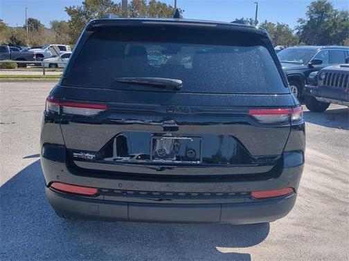 2025 Jeep Grand Cherokee Limited X