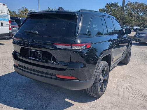 2025 Jeep Grand Cherokee Limited X