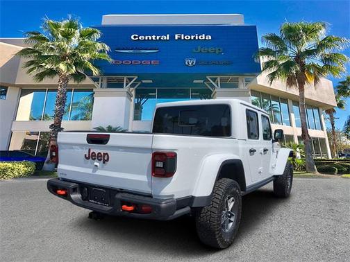 2025 Jeep Gladiator Mojave X