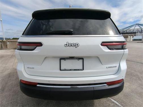 2025 Jeep Grand Cherokee L Laredo