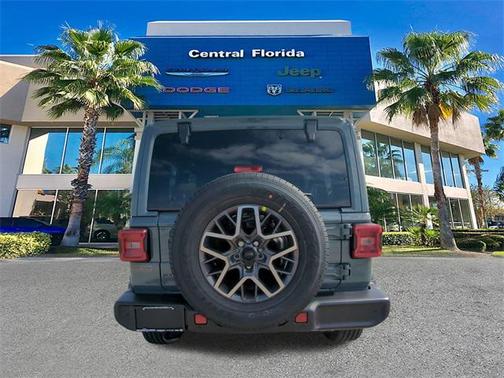 2026 Jeep Wrangler 4-Door Sahara 4x4