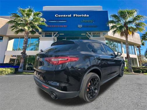 2019 Alfa Romeo Stelvio Ti Sport