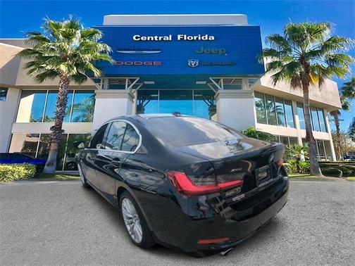 2024 BMW 330e Base