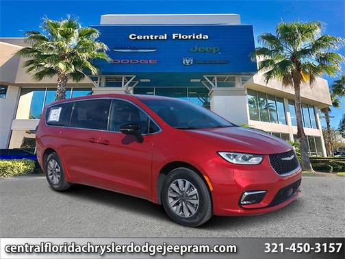 2025 Chrysler Pacifica Hybrid Select