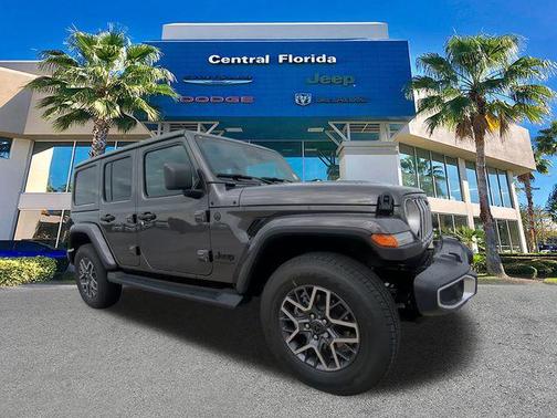 2026 Jeep Wrangler 4-Door Sahara 4x4