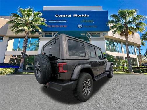 2026 Jeep Wrangler 4-Door Sahara 4x4