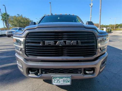 2020 RAM 3500 Laramie Crew Cab 4x4 8' Box