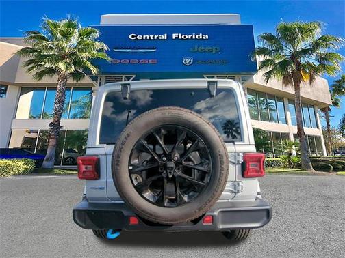 2024 Jeep Wrangler 4xe Sahara